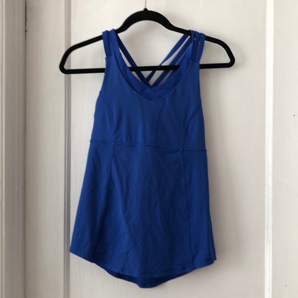 LULULEMON work out too size 6